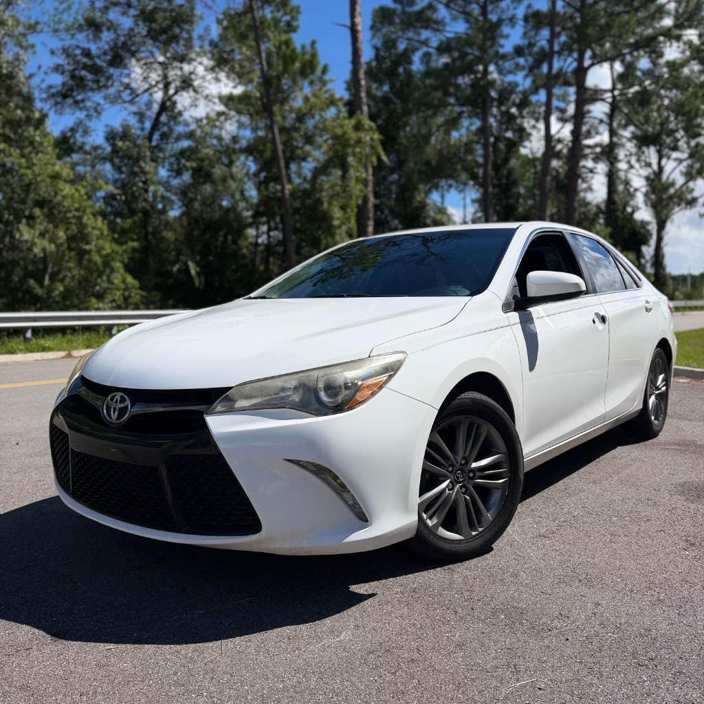 2017 Toyota Camry - $6,992