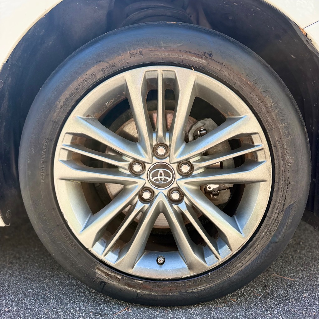 2017 Toyota Camry - $6,992