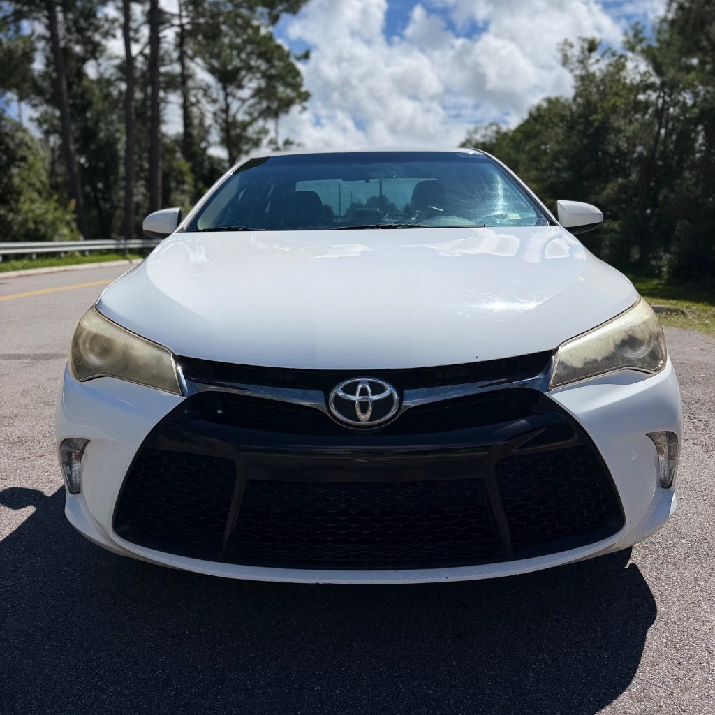 2017 Toyota Camry - $6,992