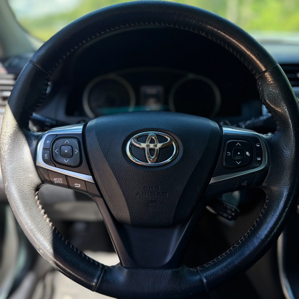 2017 Toyota Camry - $6,992