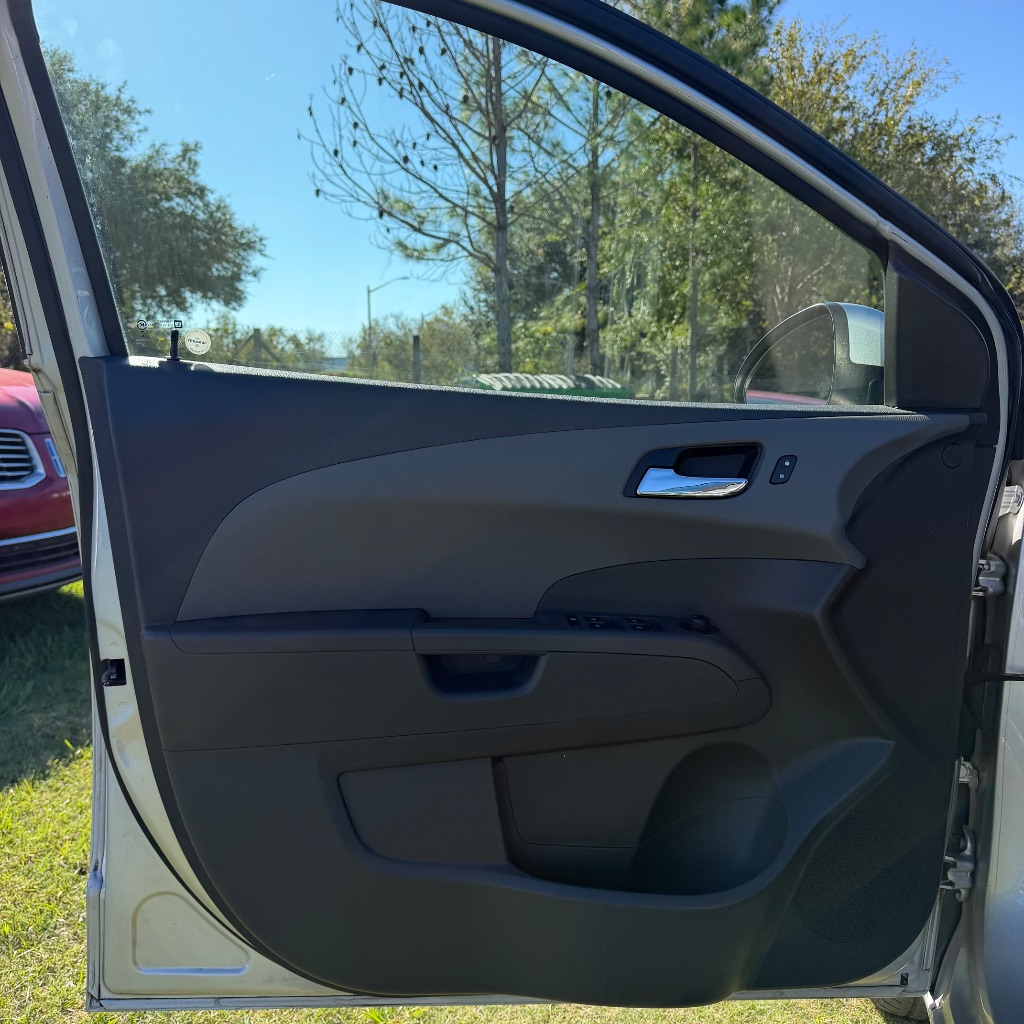 2015 Chevrolet Sonic - $3,993