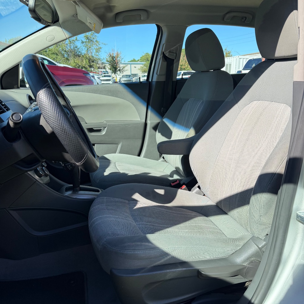 2015 Chevrolet Sonic - $3,993