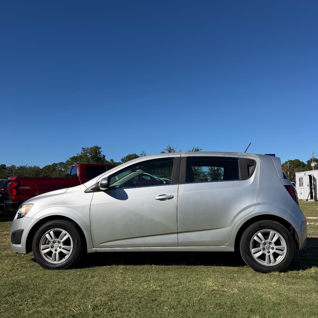 2015 Chevrolet Sonic - $3,993