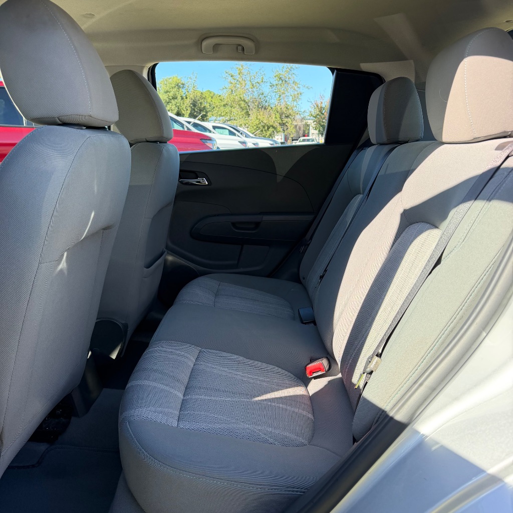2015 Chevrolet Sonic - $3,993