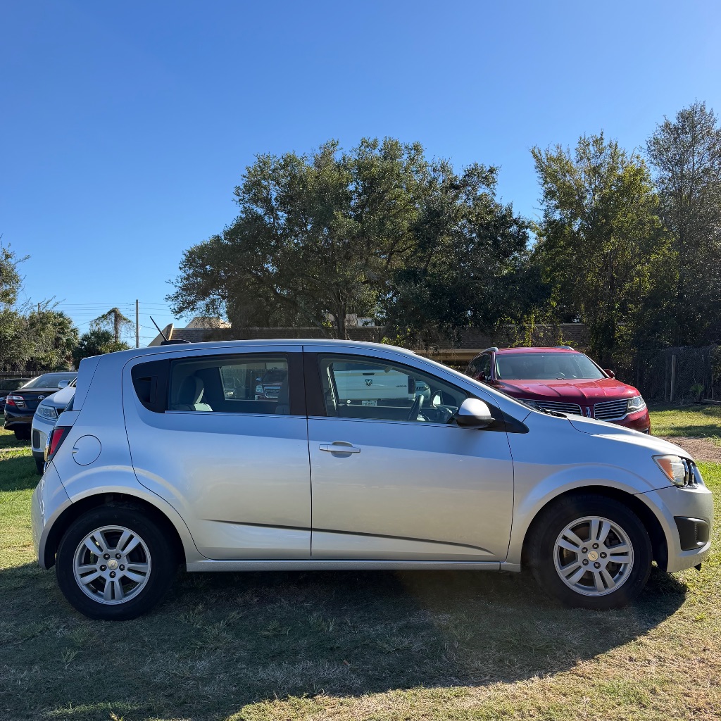 2015 Chevrolet Sonic - $3,993