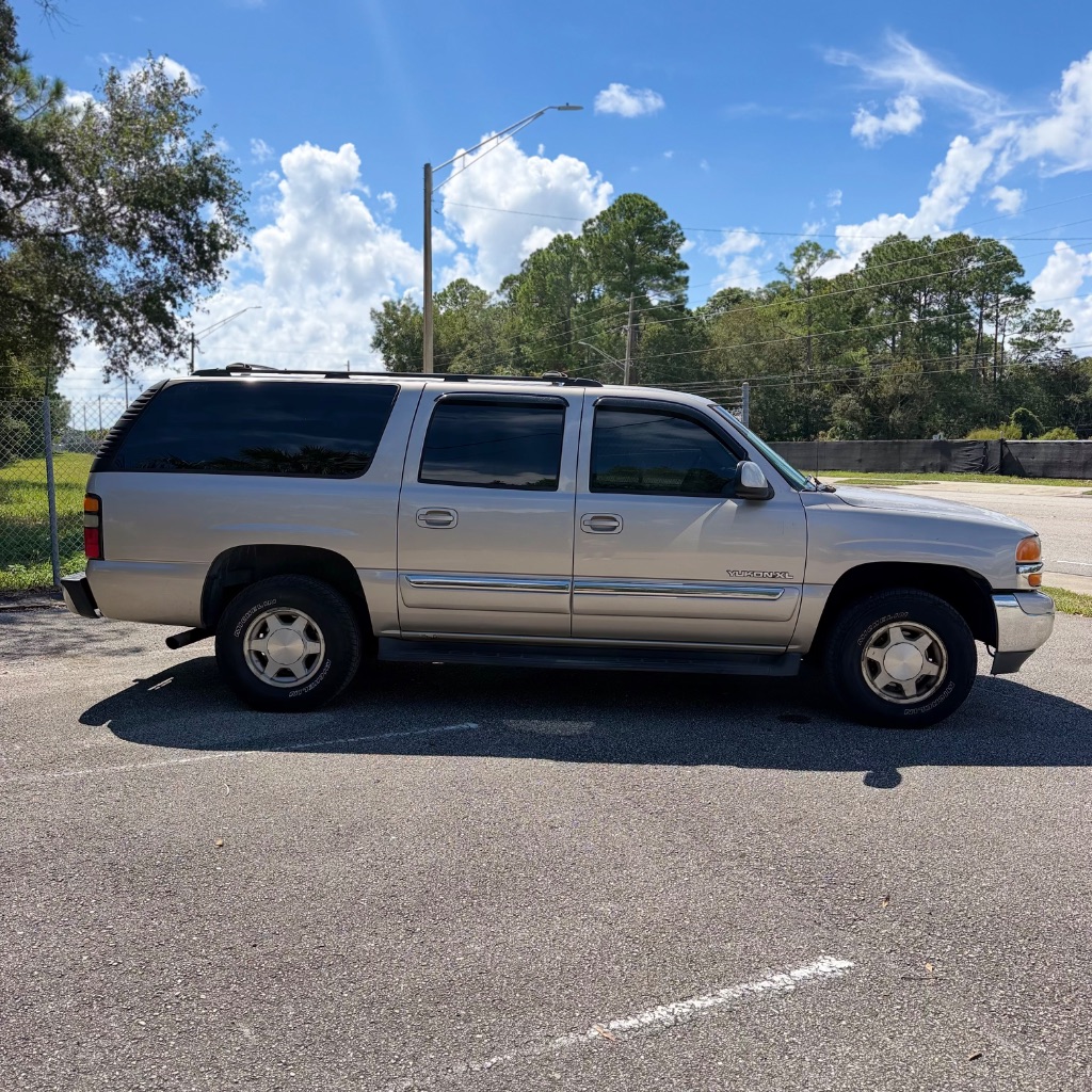 2006 GMC Yukon - $3,992