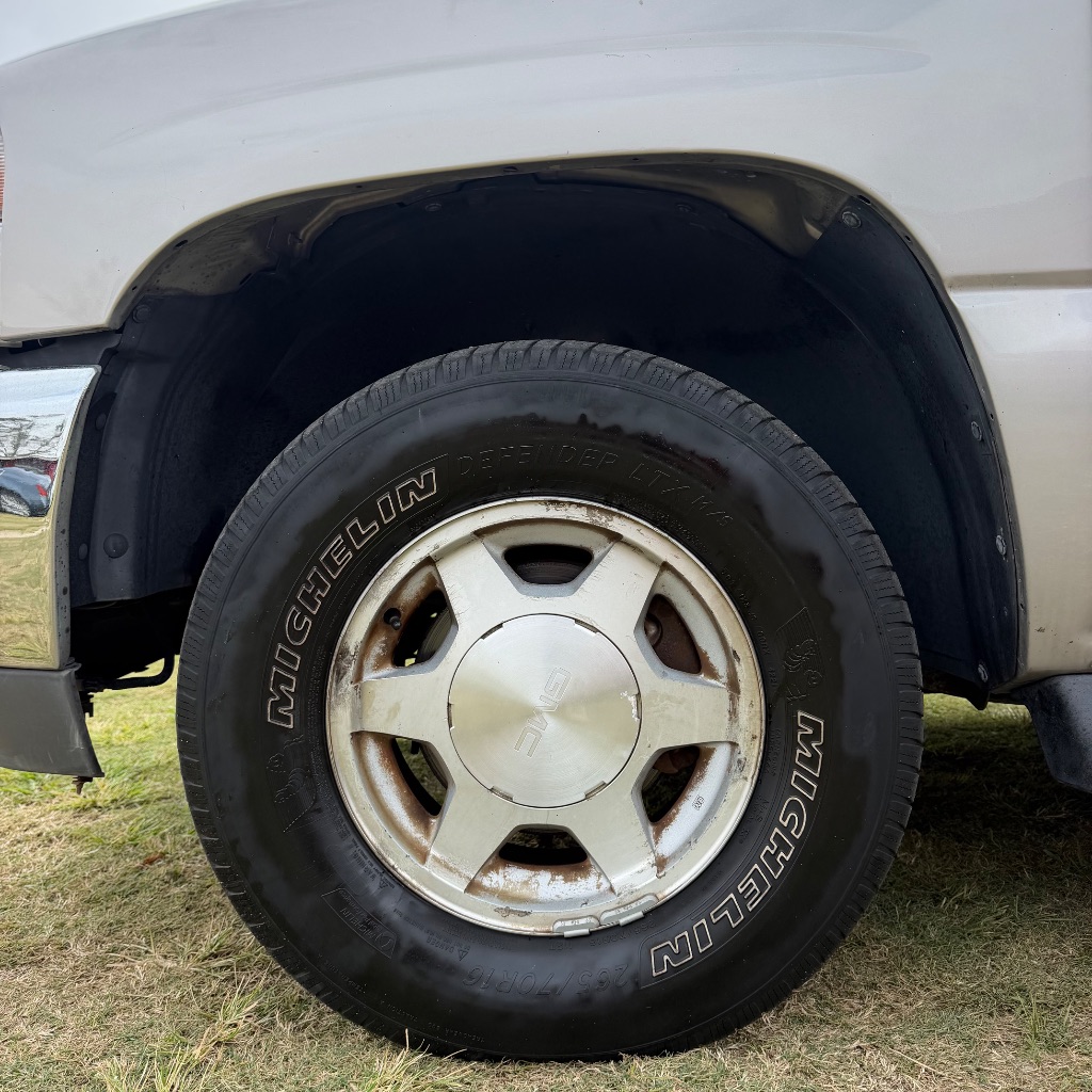 2006 GMC Yukon - $3,992