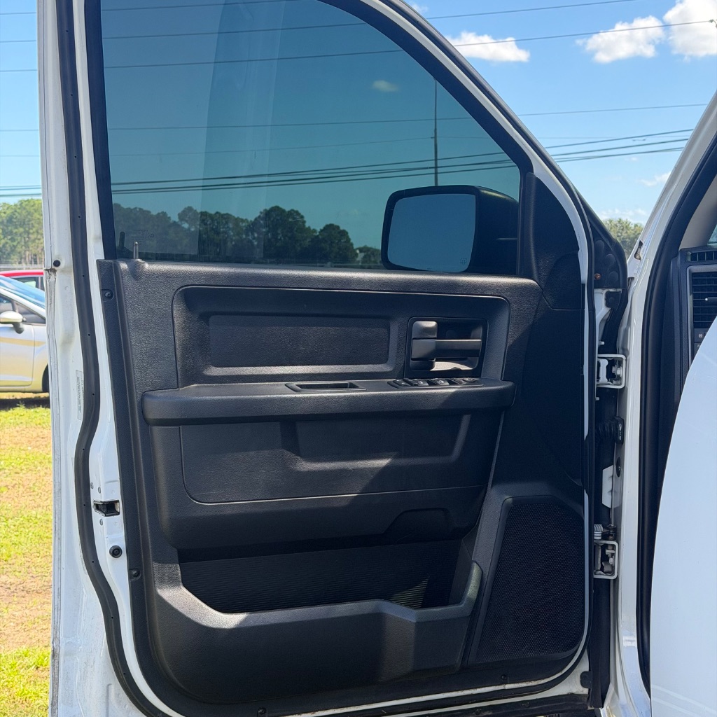 2016 Ram 1500 - $8,991