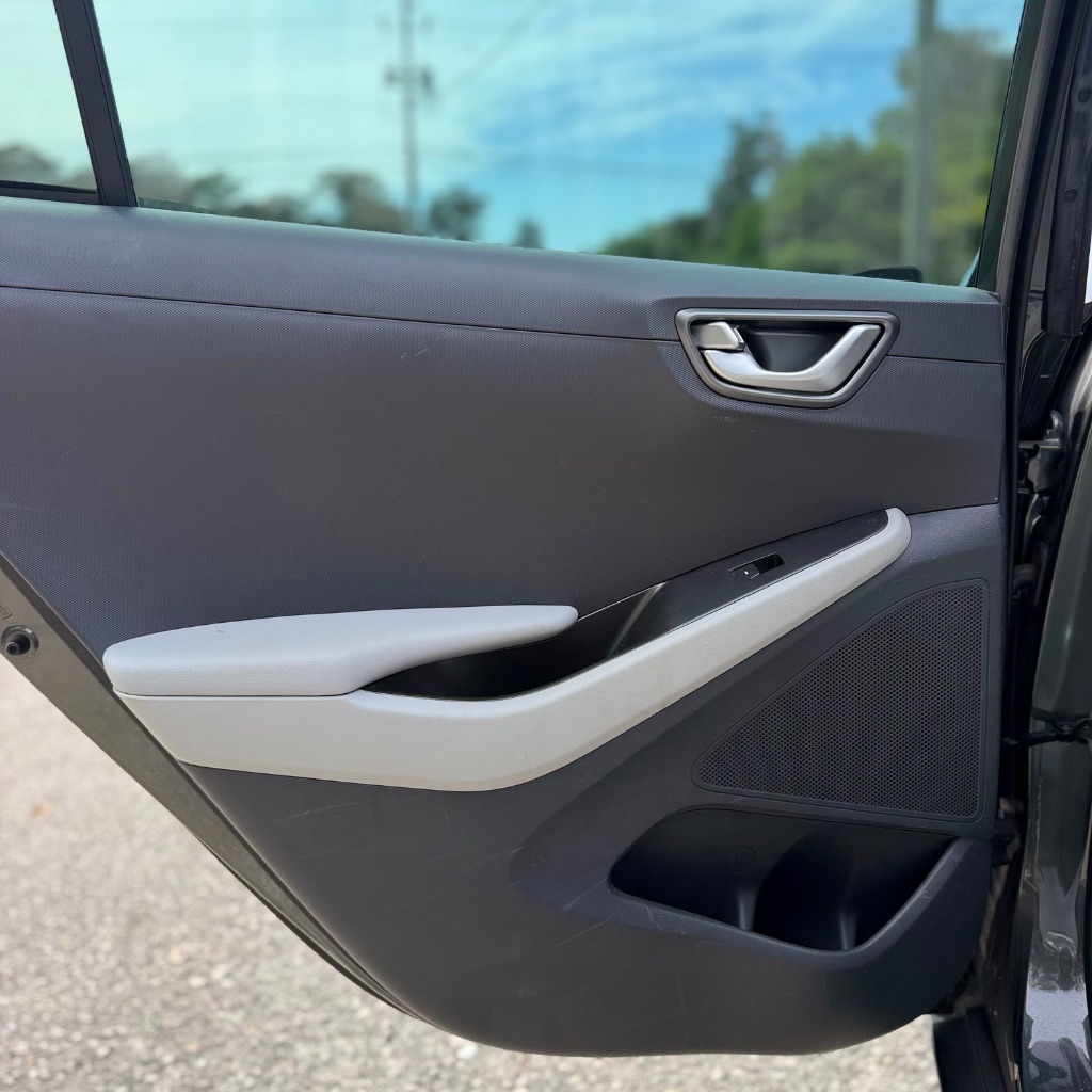 2021 Hyundai Ioniq - $8,992