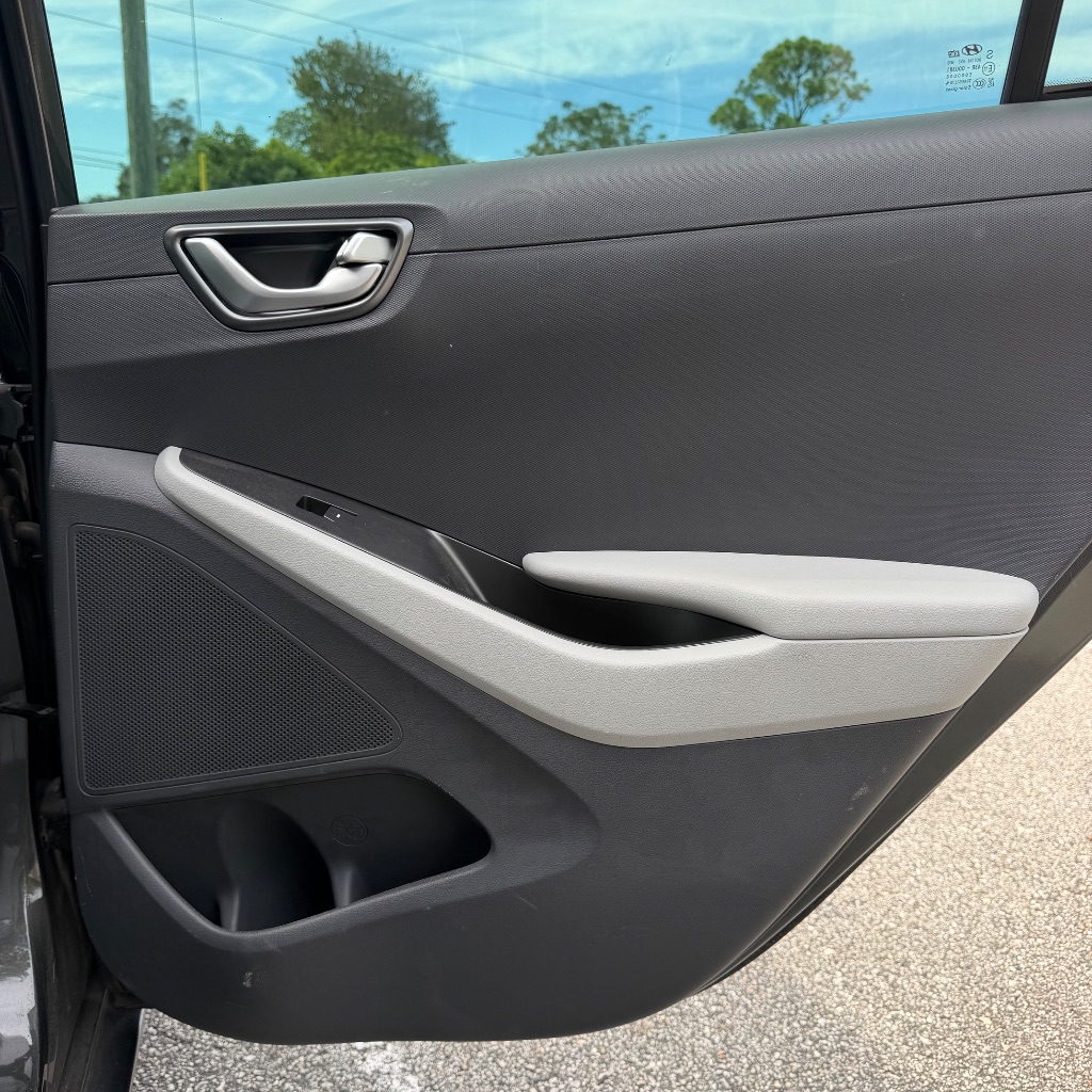 2021 Hyundai Ioniq - $8,992