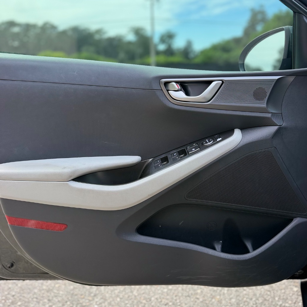 2021 Hyundai Ioniq - $8,992