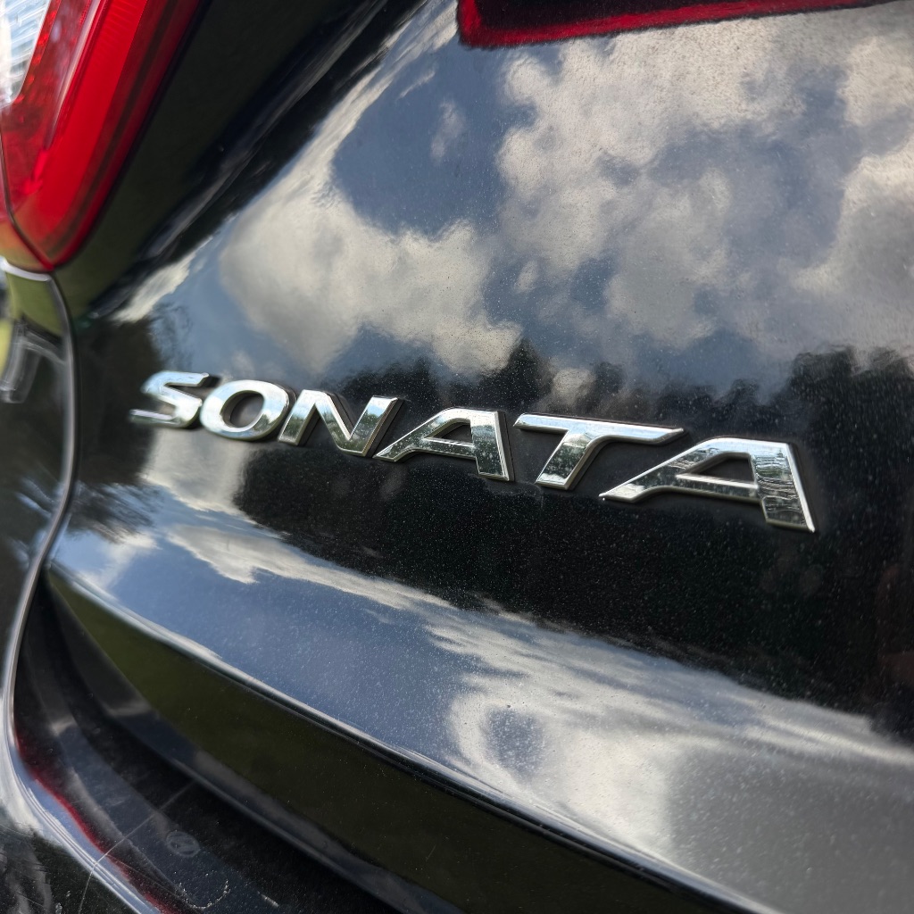 2015 Hyundai Sonata - $6,992