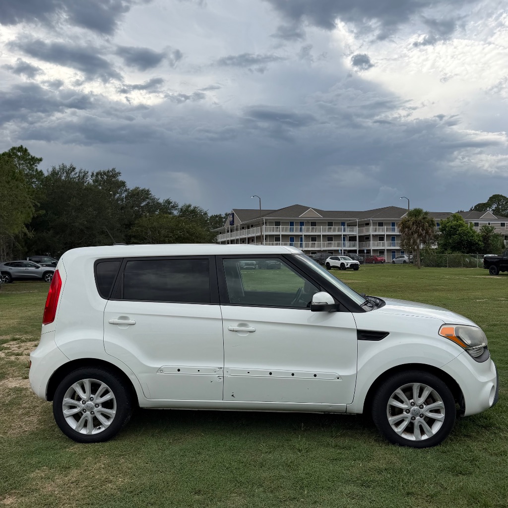 2013 Kia Soul - $3,500