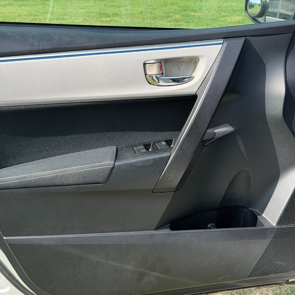 2015 Toyota Corolla - $6,991
