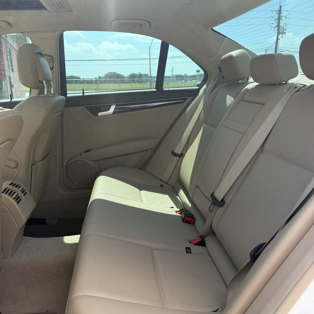 2014 Mercedes-Benz C Class - $7,991