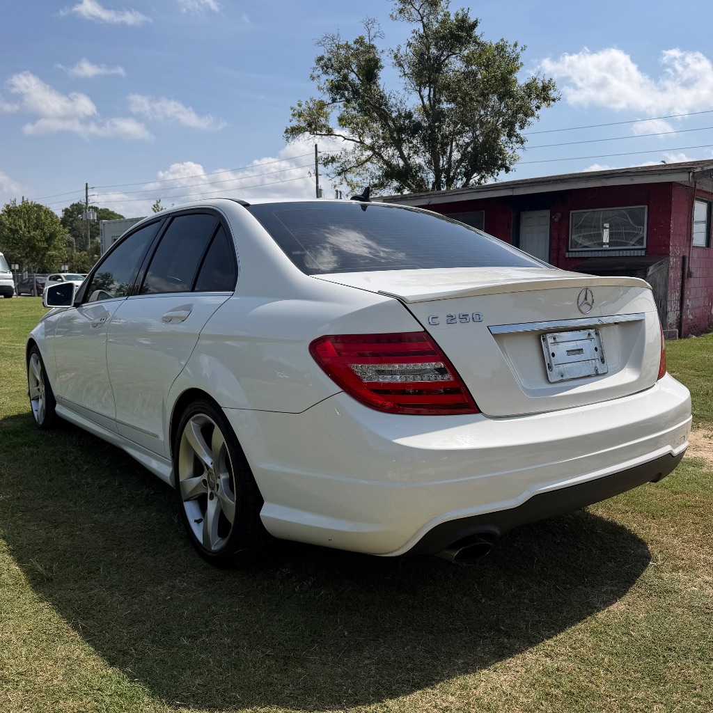 2014 Mercedes-Benz C Class - $7,991
