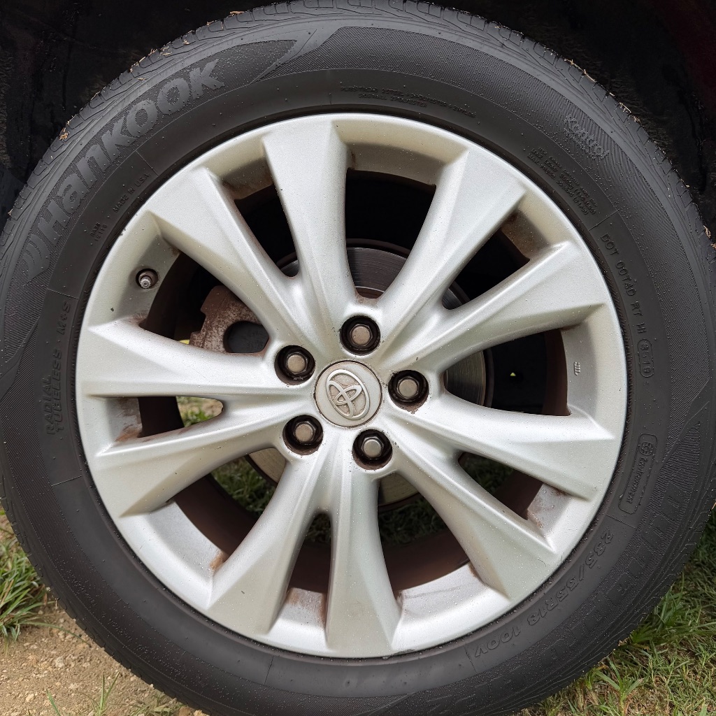 2014 Toyota RAV4 - $10,992