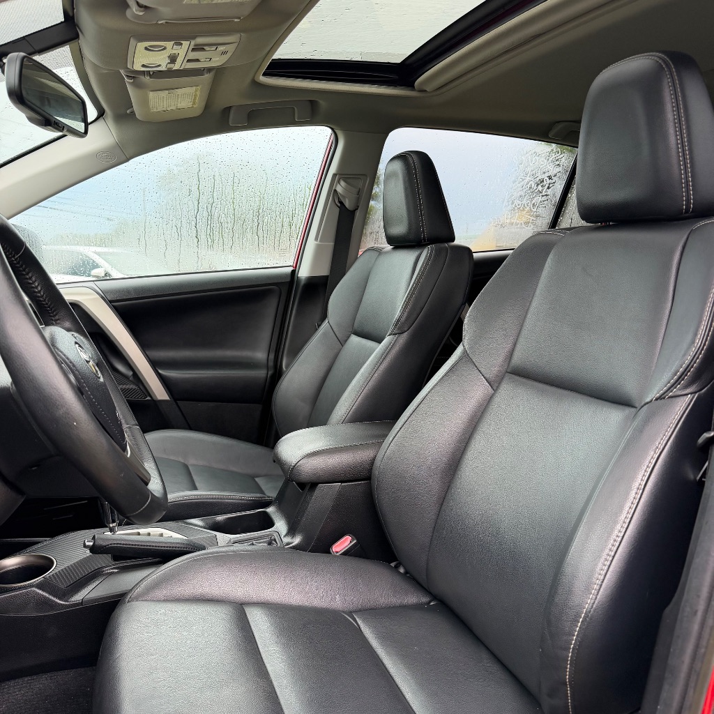 2014 Toyota RAV4 - $10,992