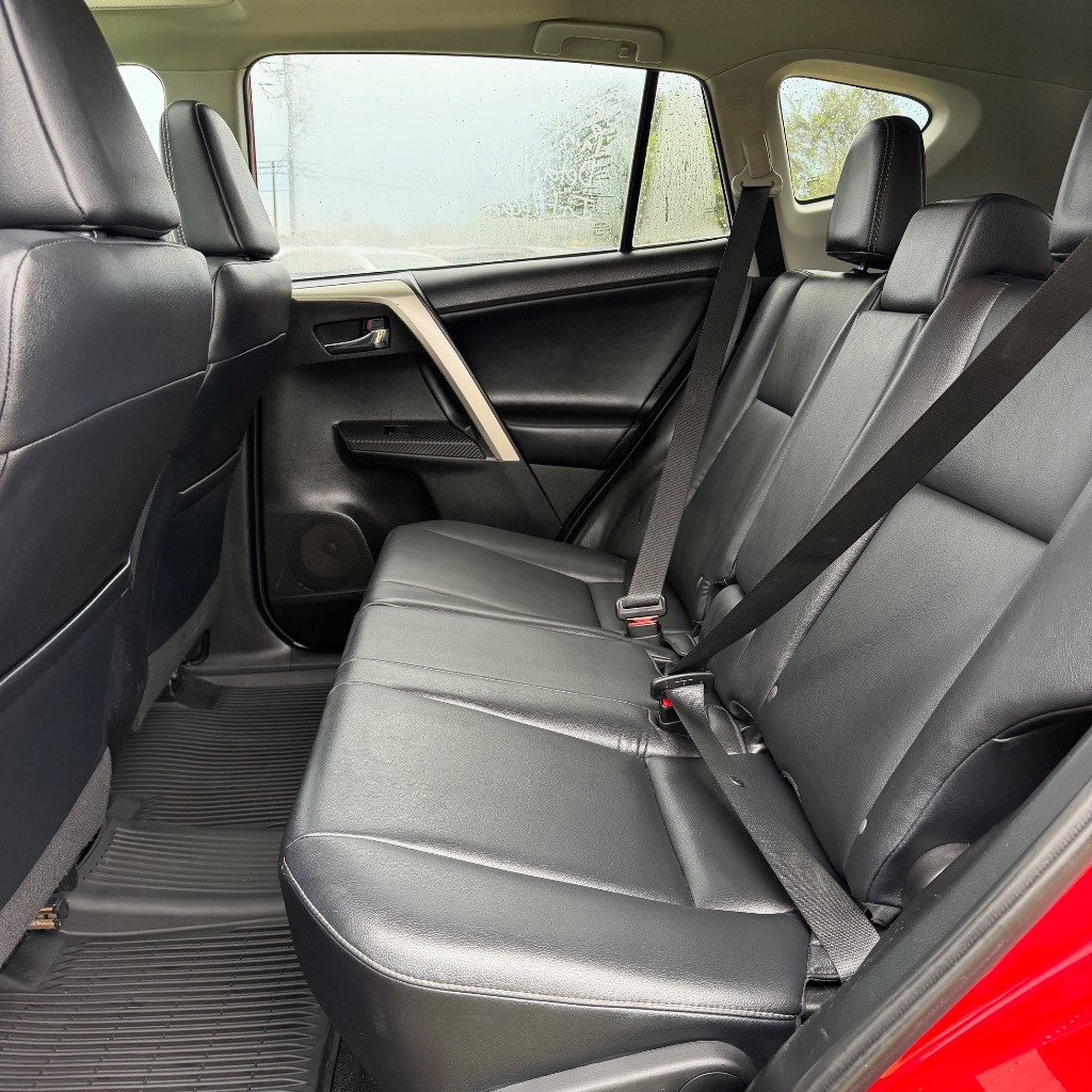 2014 Toyota RAV4 - $10,992