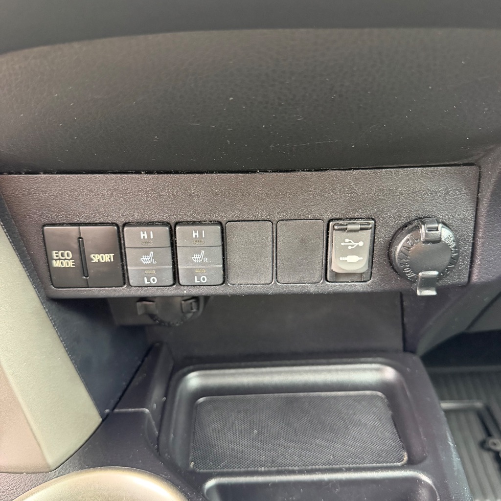 2014 Toyota RAV4 - $10,992