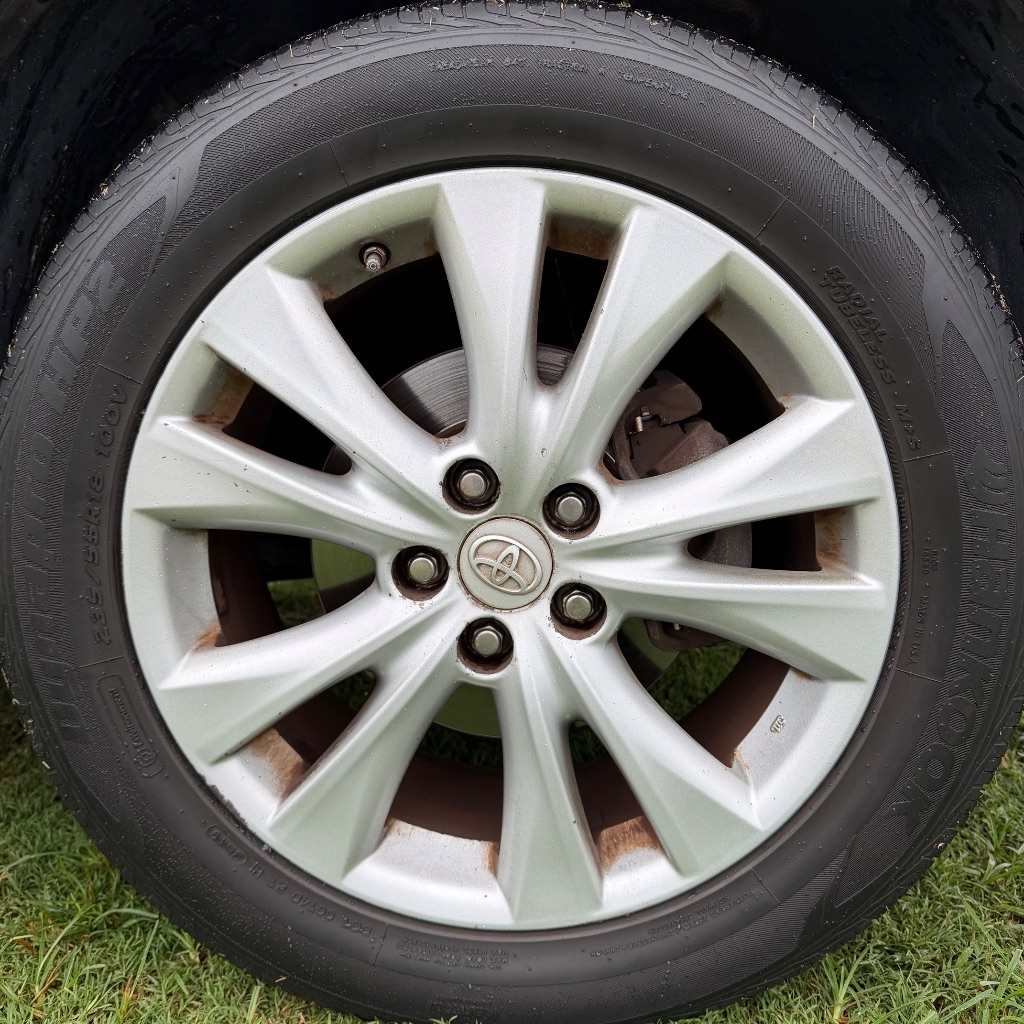 2014 Toyota RAV4 - $10,992