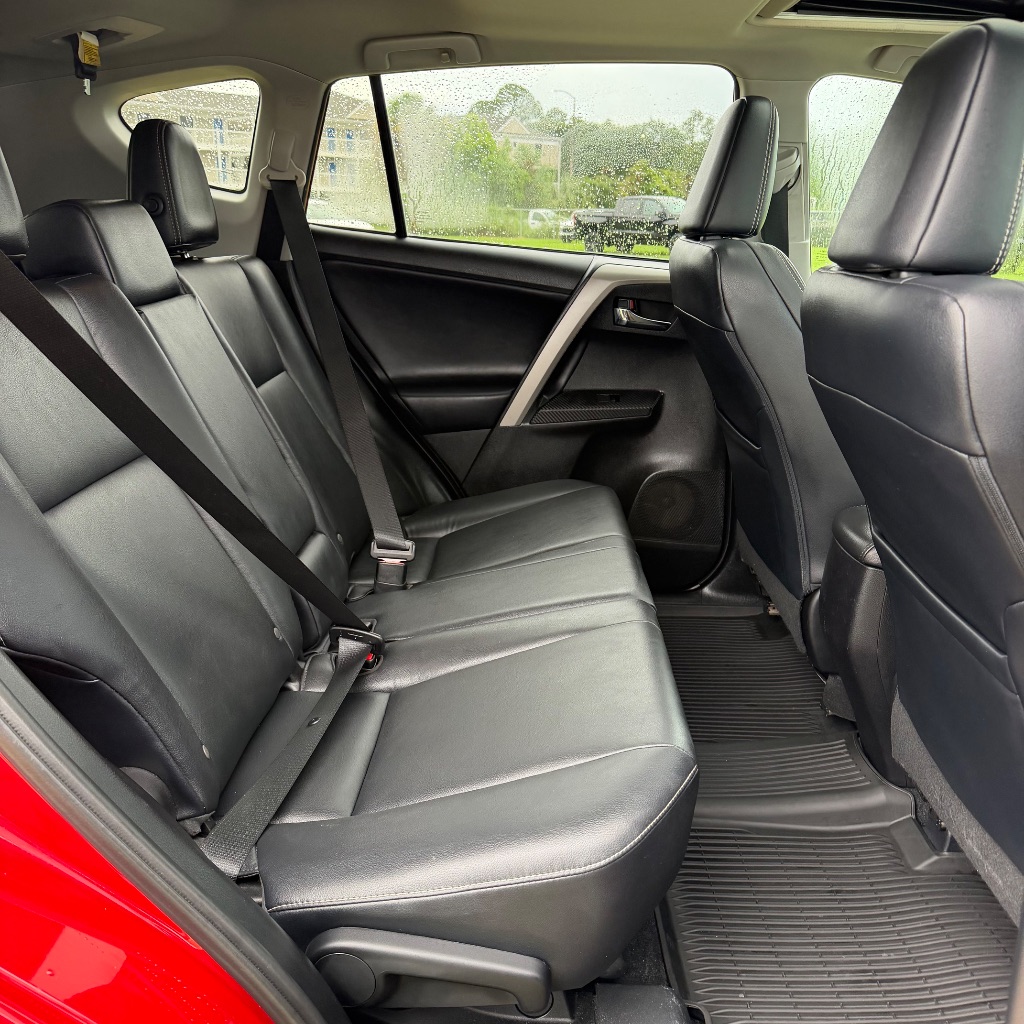 2014 Toyota RAV4 - $10,992