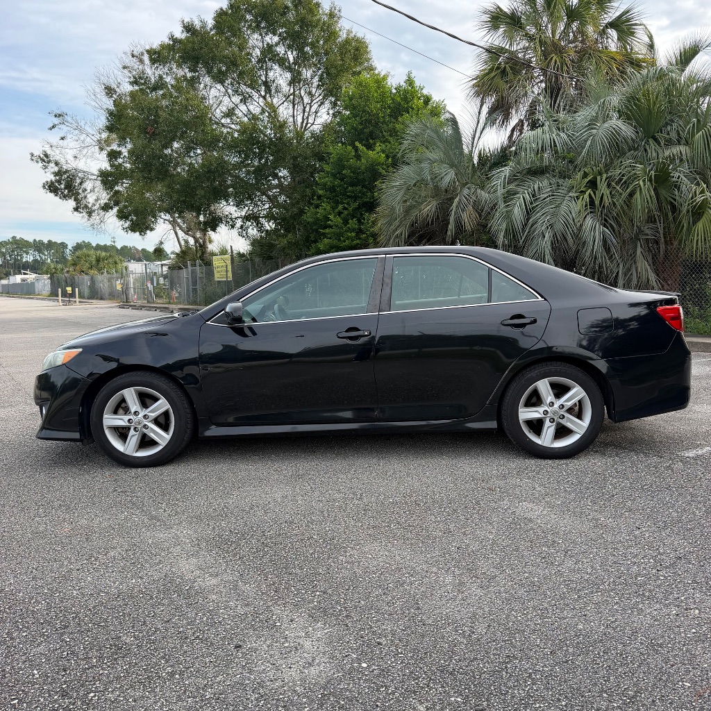 2014 Toyota Camry - $6,991