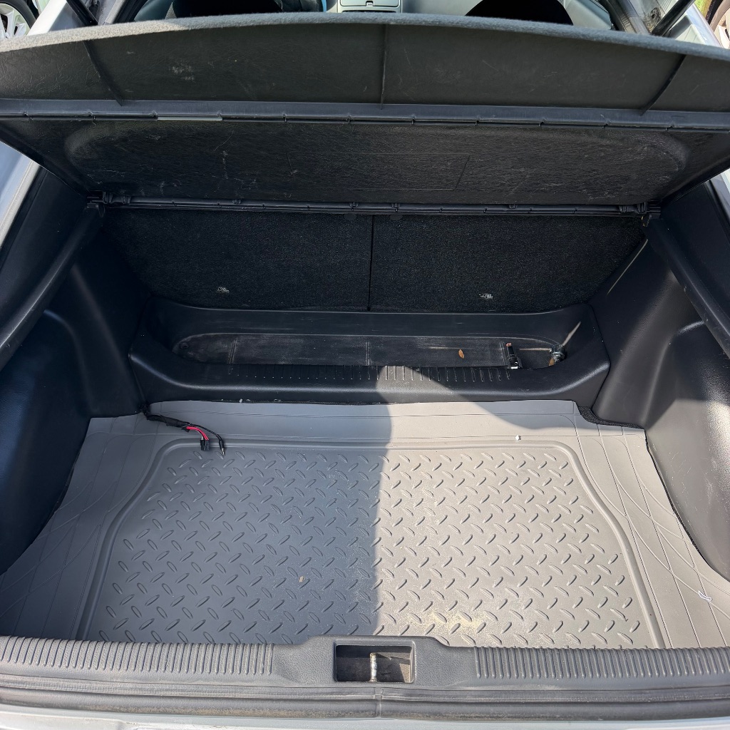 2004 Toyota Celica - $3,991