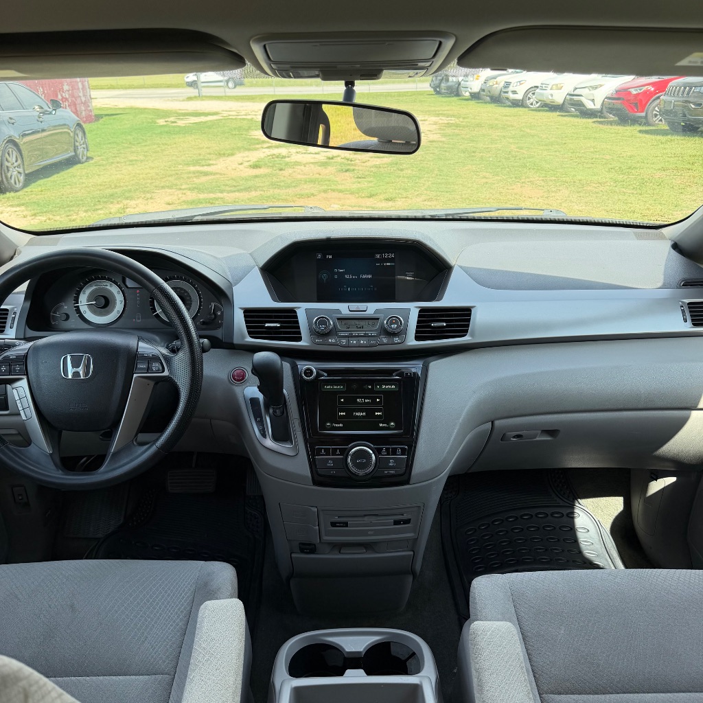 2016 Honda Odyssey - $9,991