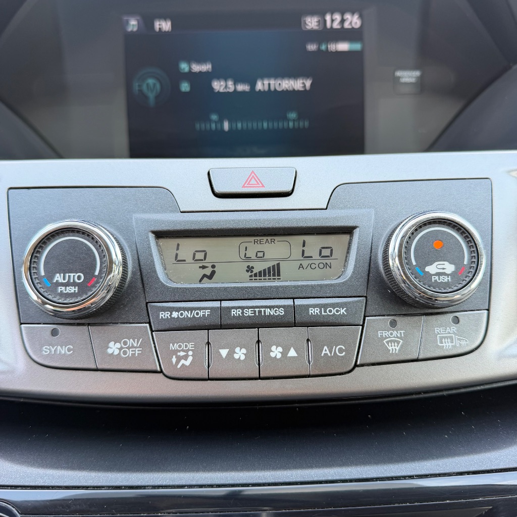 2016 Honda Odyssey - $9,991