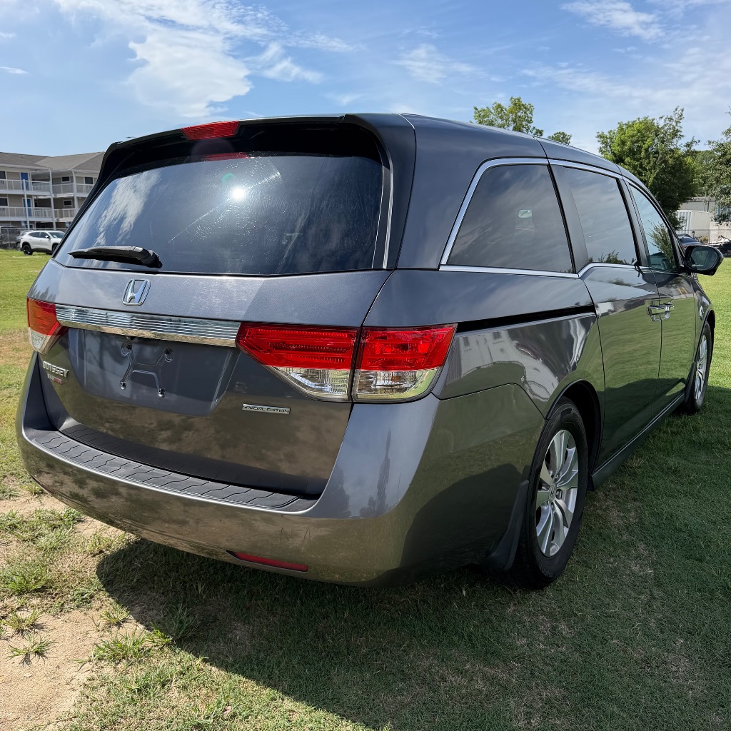 2016 Honda Odyssey - $9,991