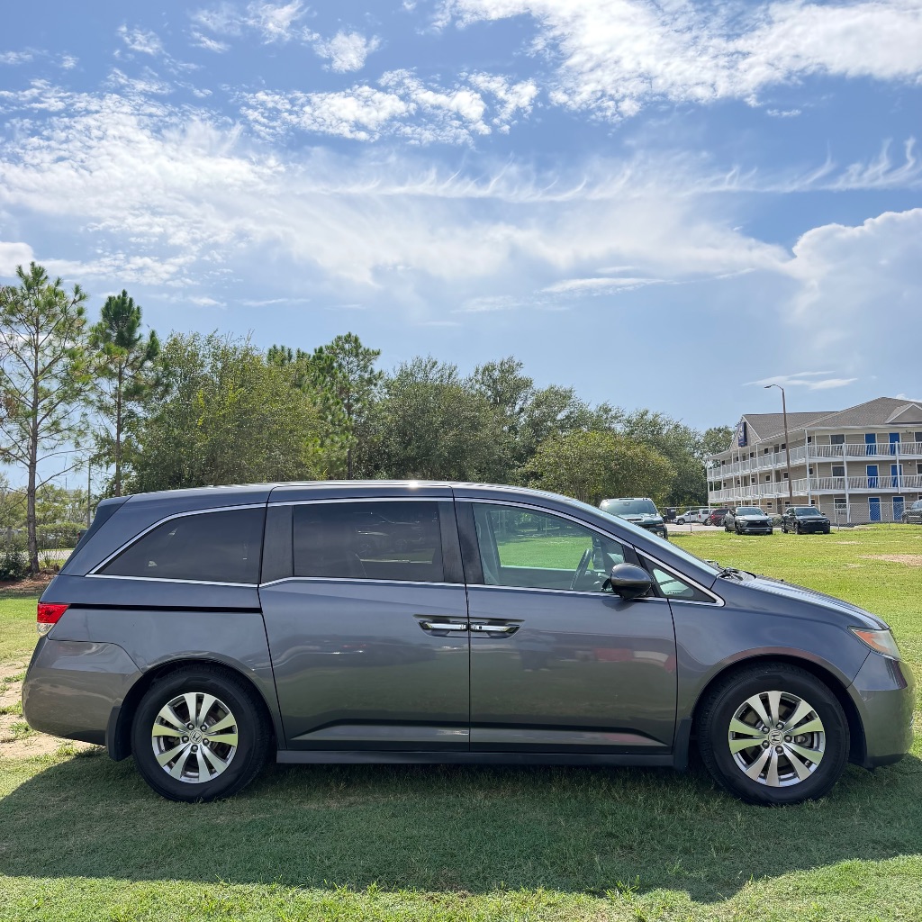2016 Honda Odyssey - $9,991