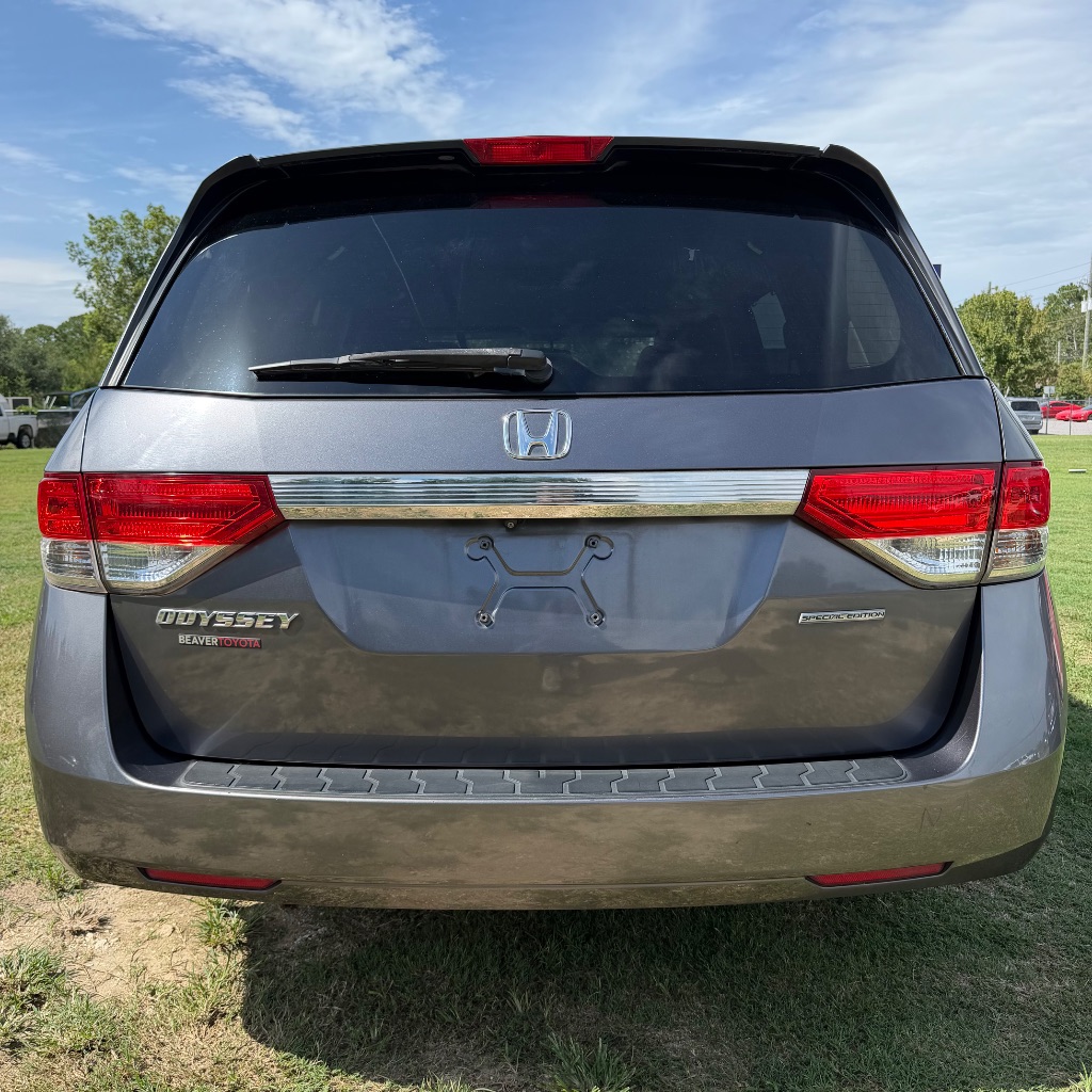 2016 Honda Odyssey - $9,991