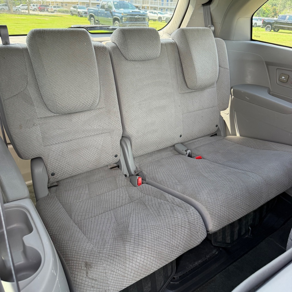 2016 Honda Odyssey - $9,991