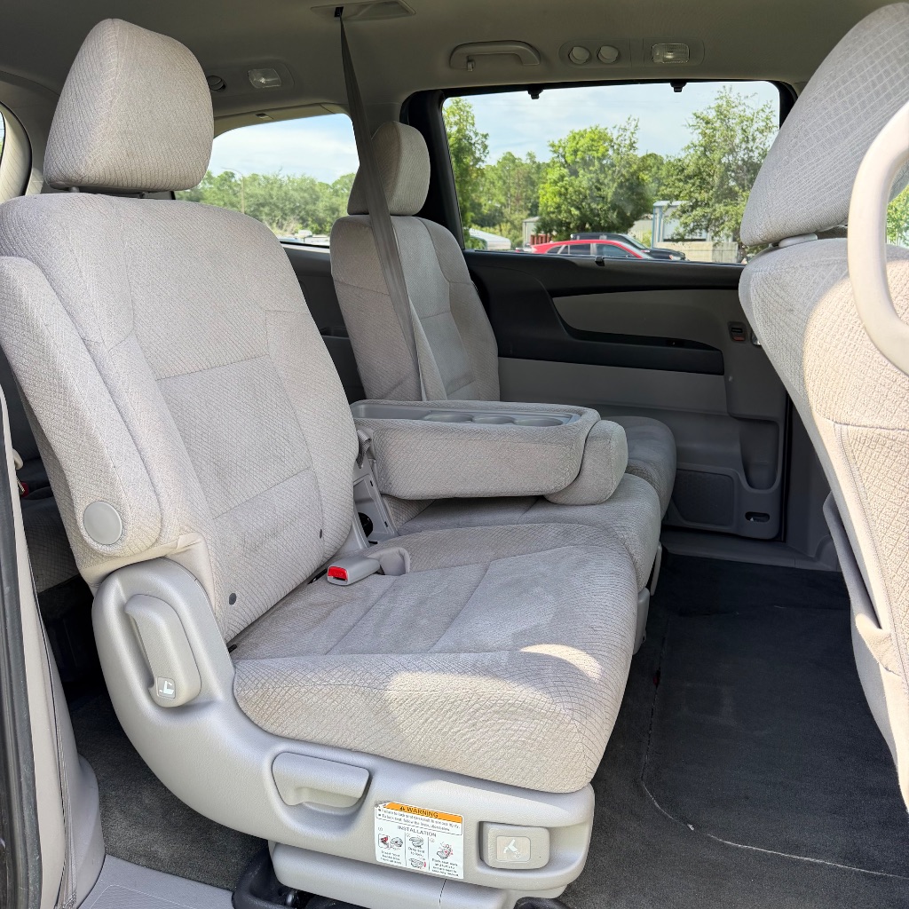2016 Honda Odyssey - $9,991