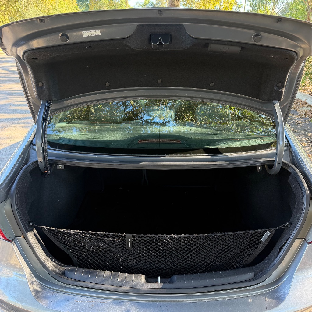 2018 Hyundai Elantra - $9,991