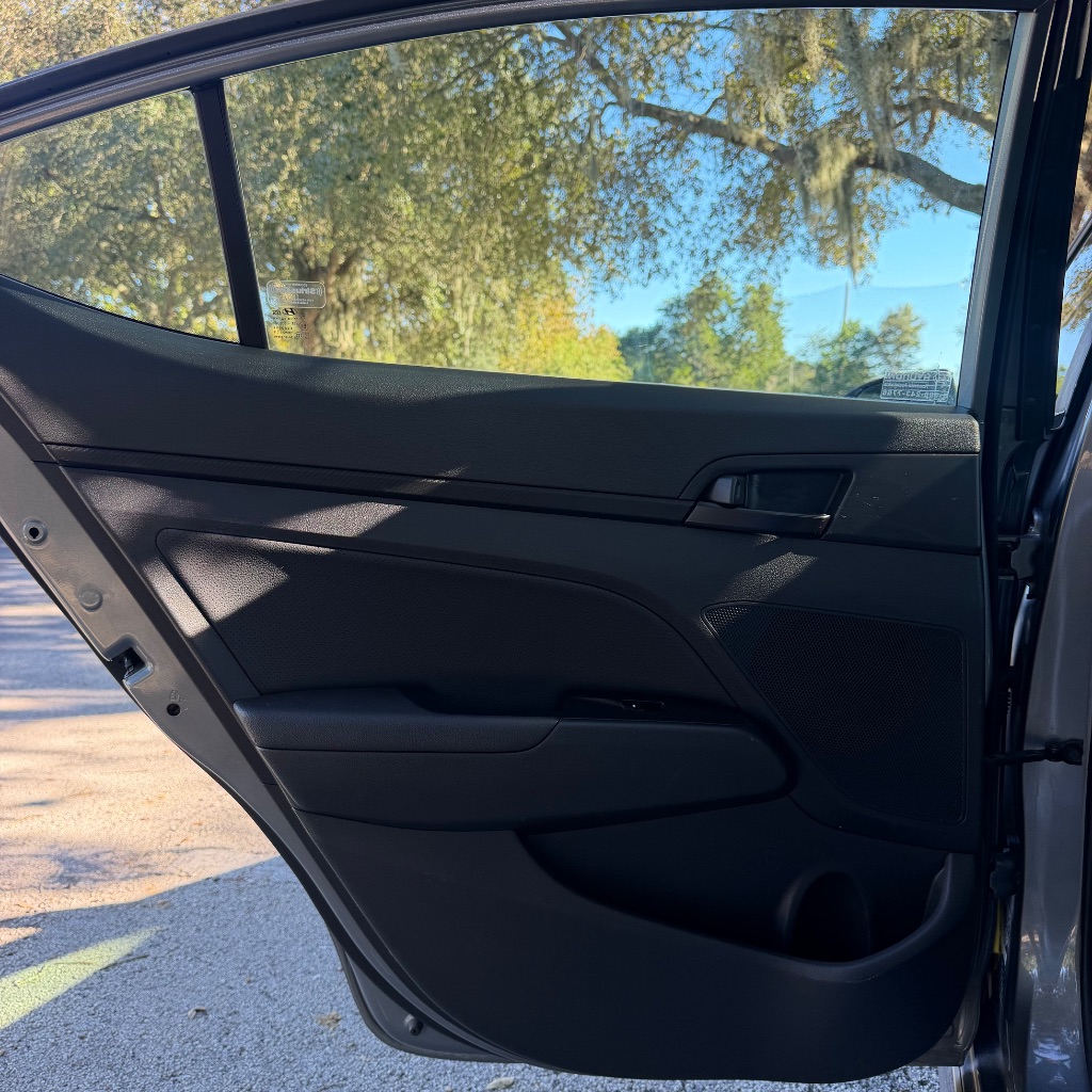 2018 Hyundai Elantra - $9,991
