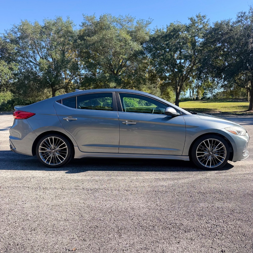 2018 Hyundai Elantra - $9,991