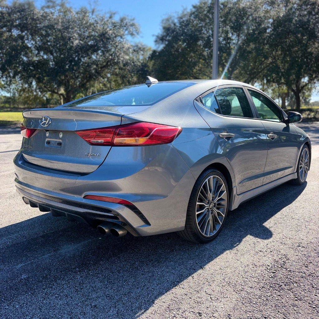 2018 Hyundai Elantra - $9,991