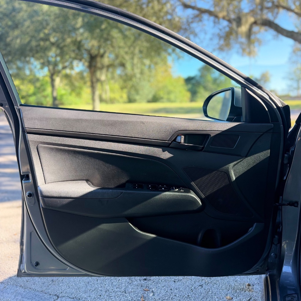 2018 Hyundai Elantra - $9,991