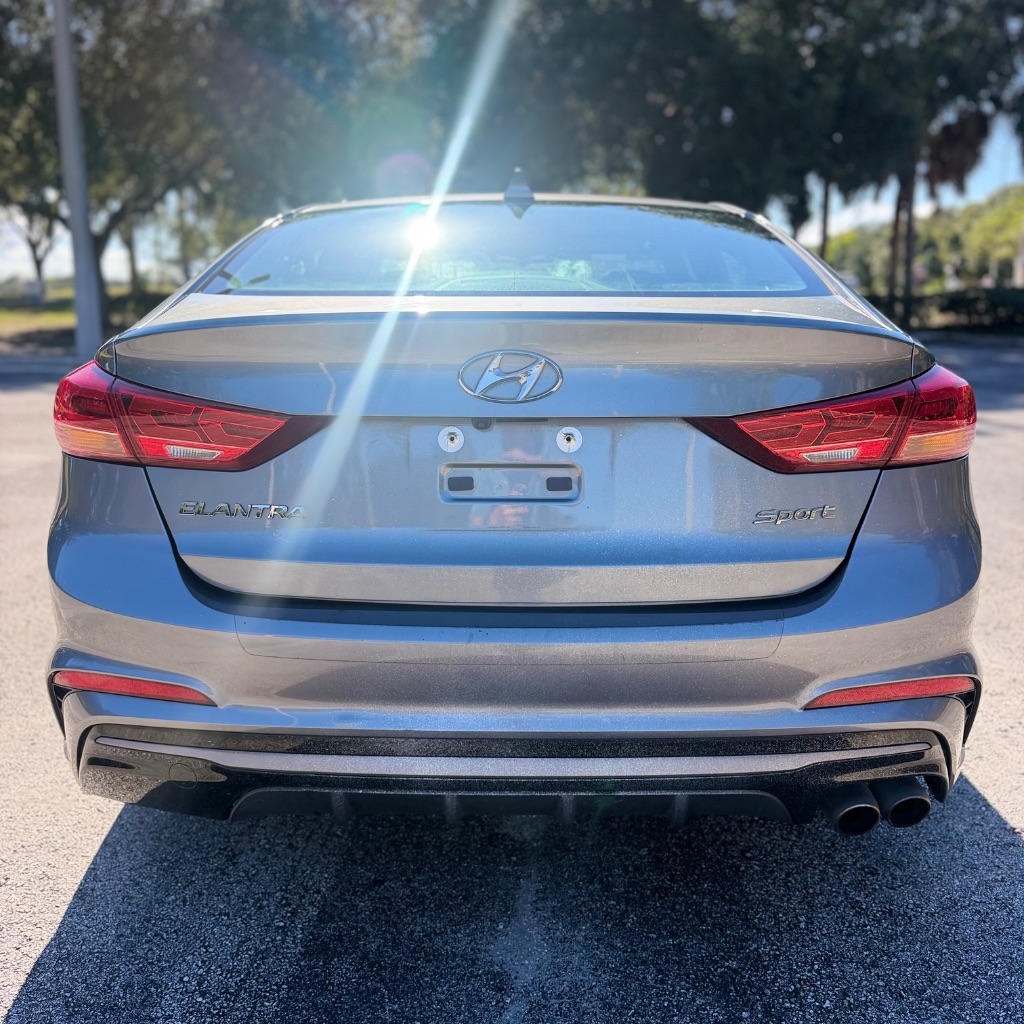 2018 Hyundai Elantra - $9,991