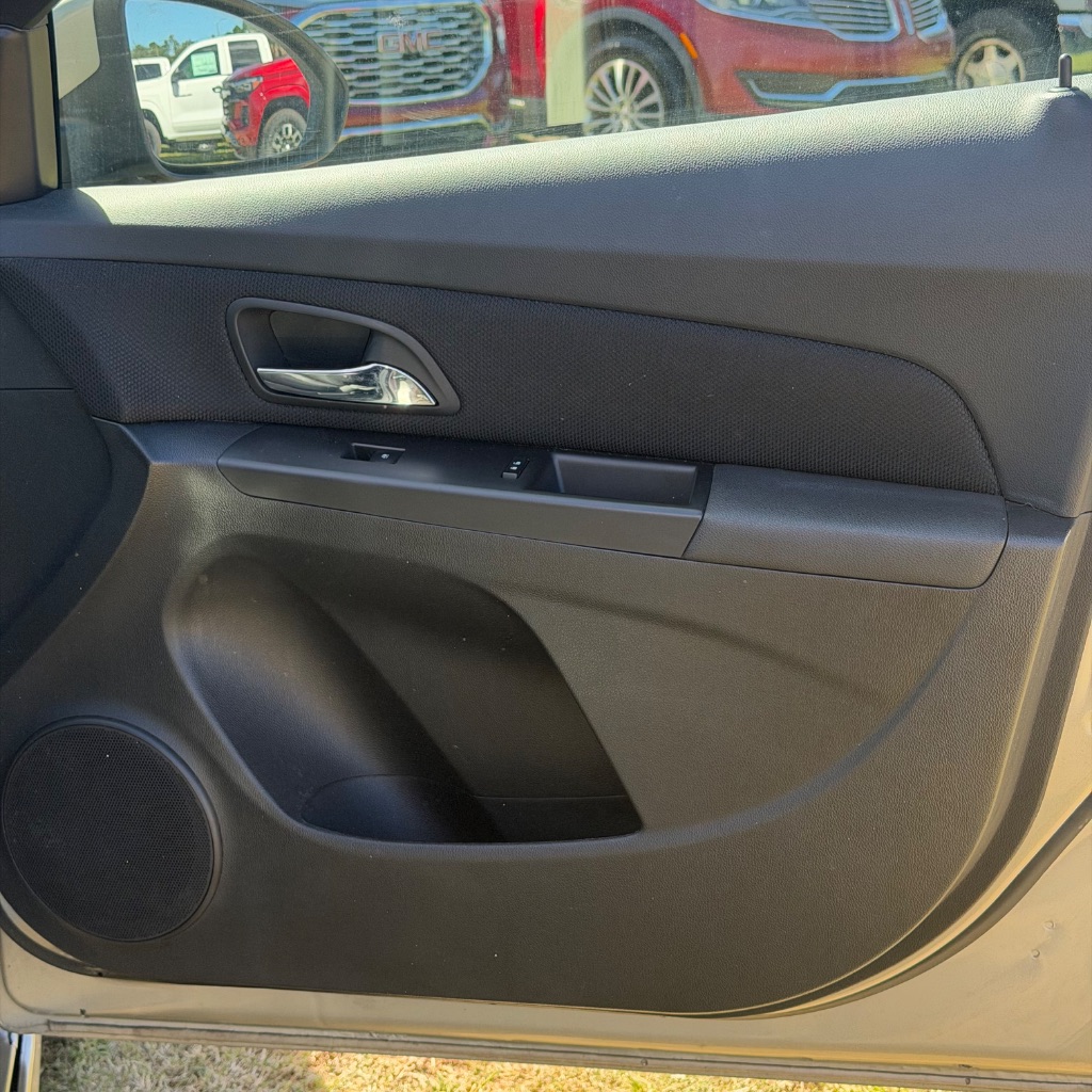 2016 Chevrolet Cruze - $5,592