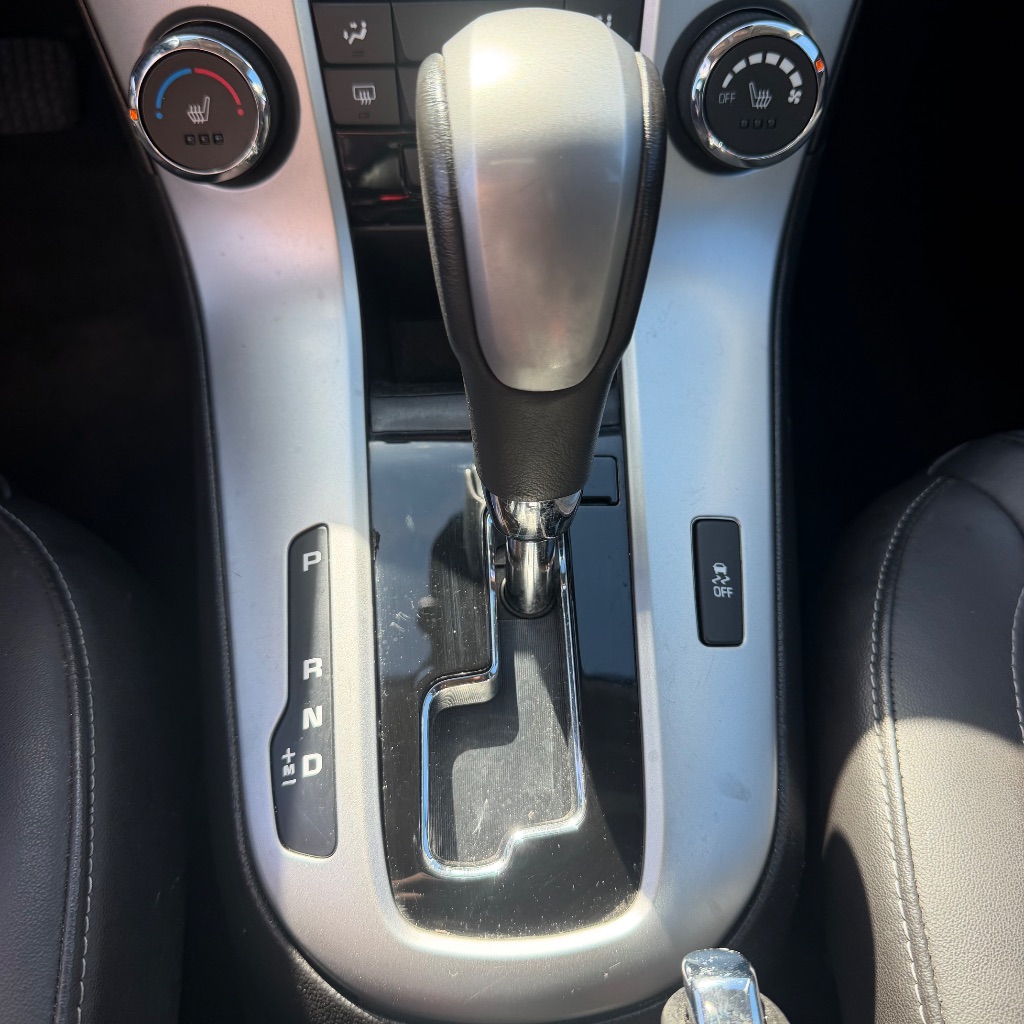 2016 Chevrolet Cruze - $5,592