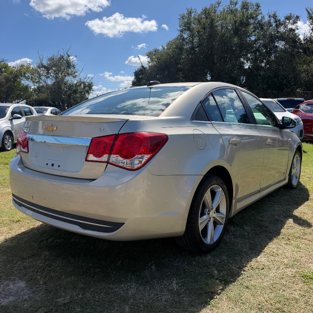 2016 Chevrolet Cruze - $5,592