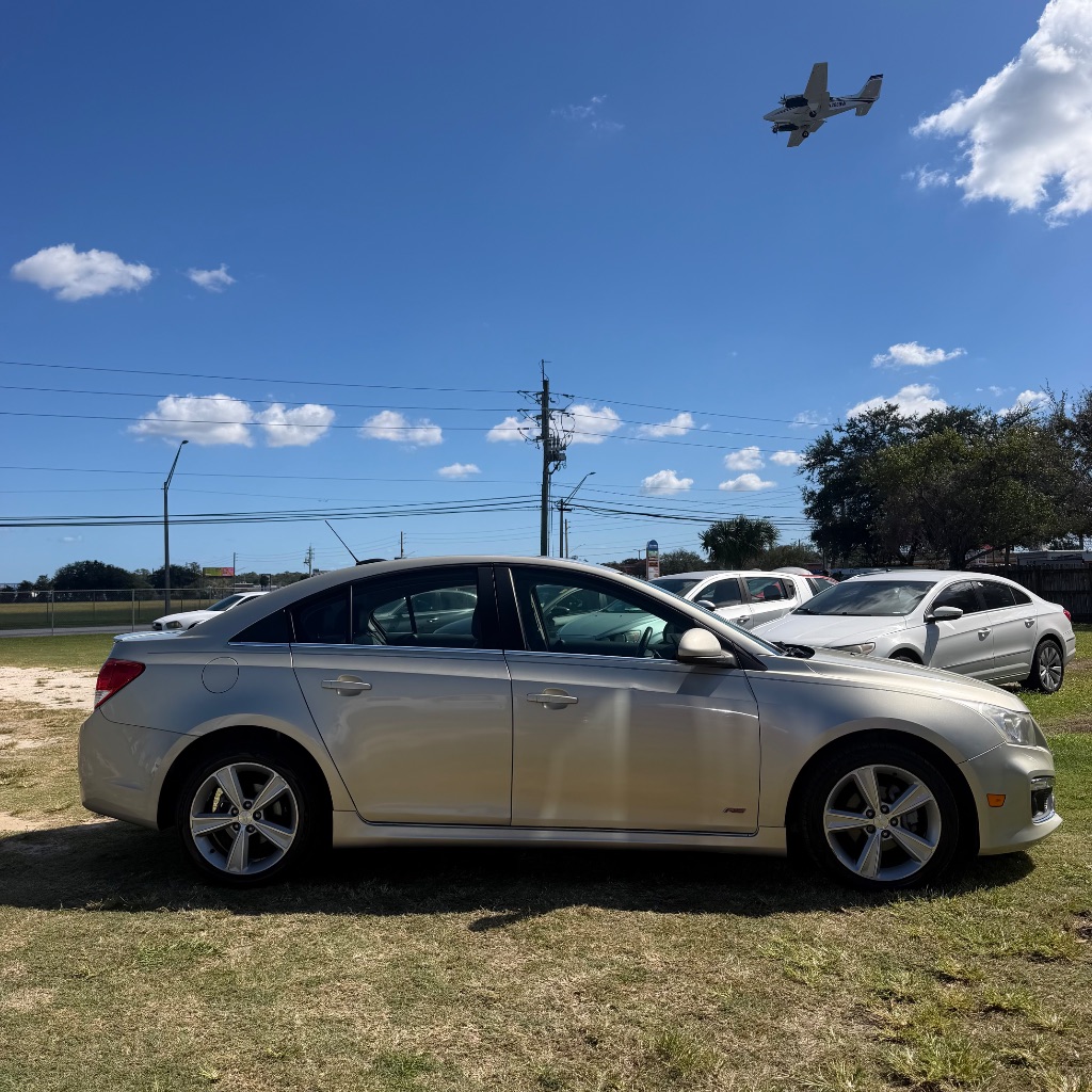 2016 Chevrolet Cruze - $5,592