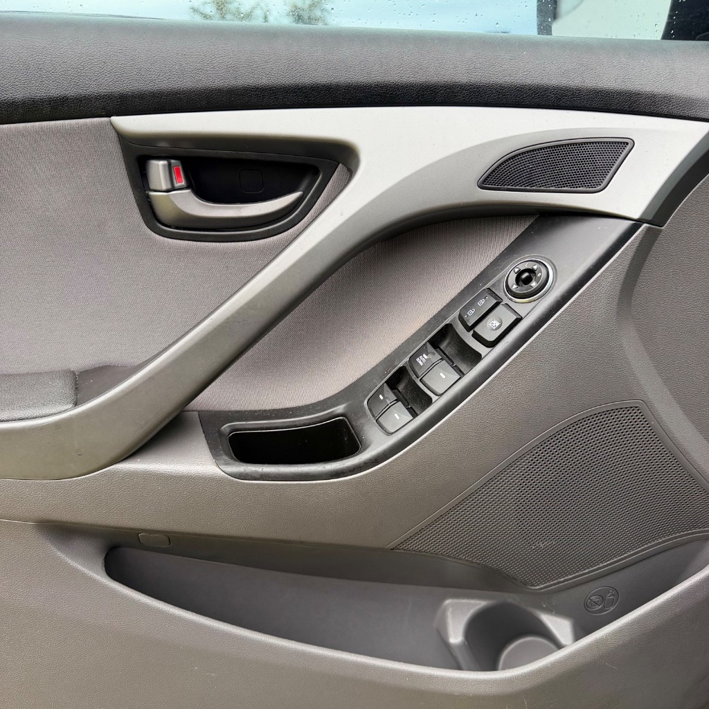 2014 Hyundai Elantra - $4,991