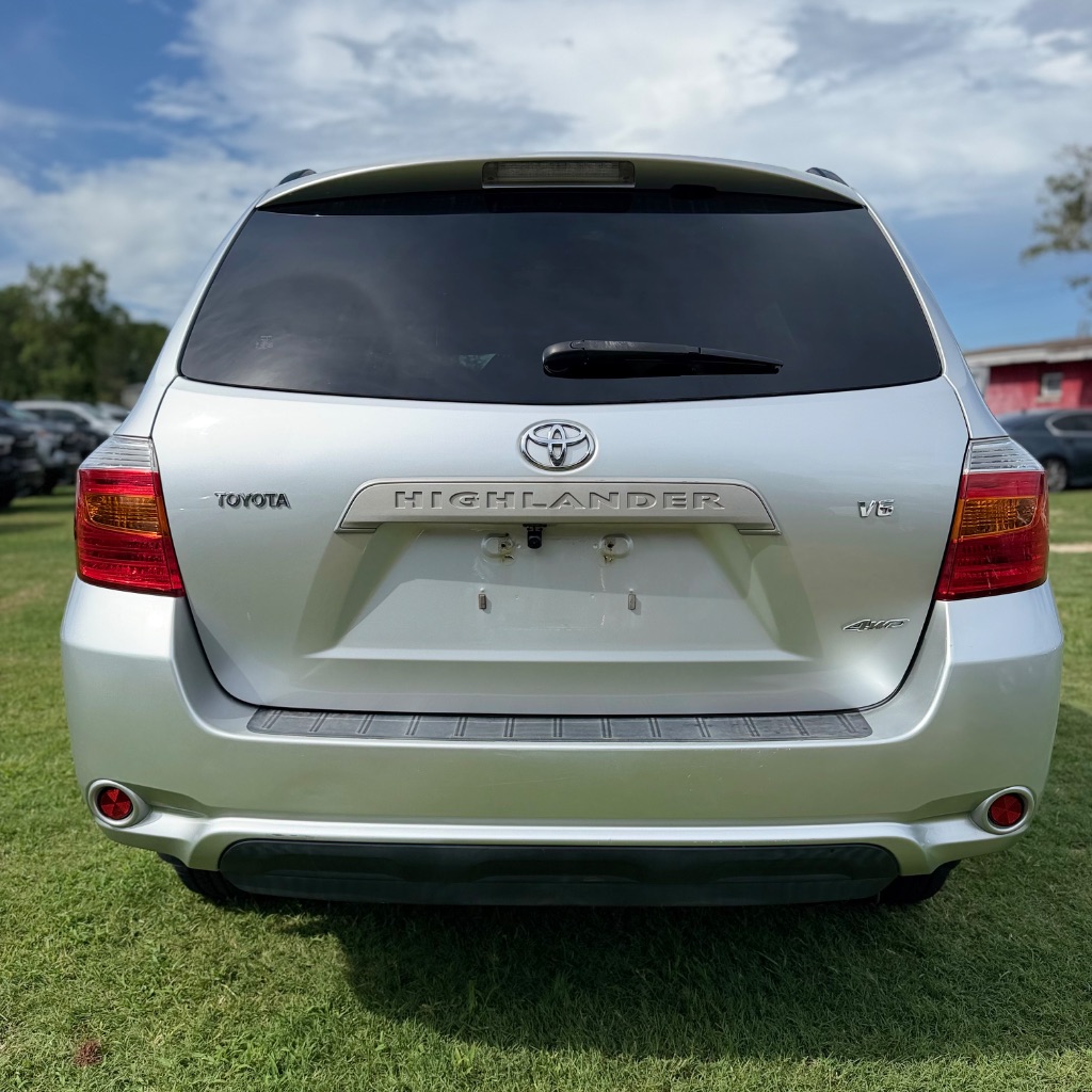 2008 Toyota Highlander - $9,991