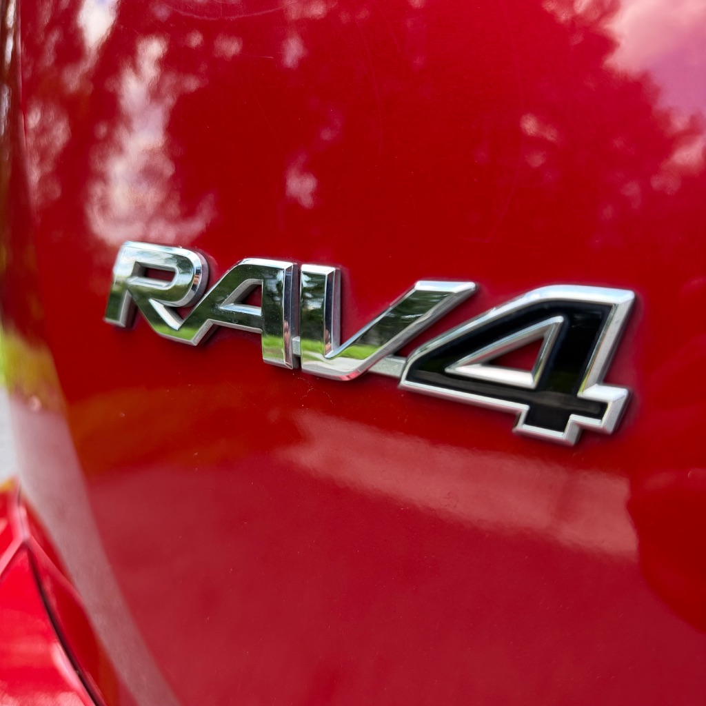 2016 Toyota RAV4 - $8,991