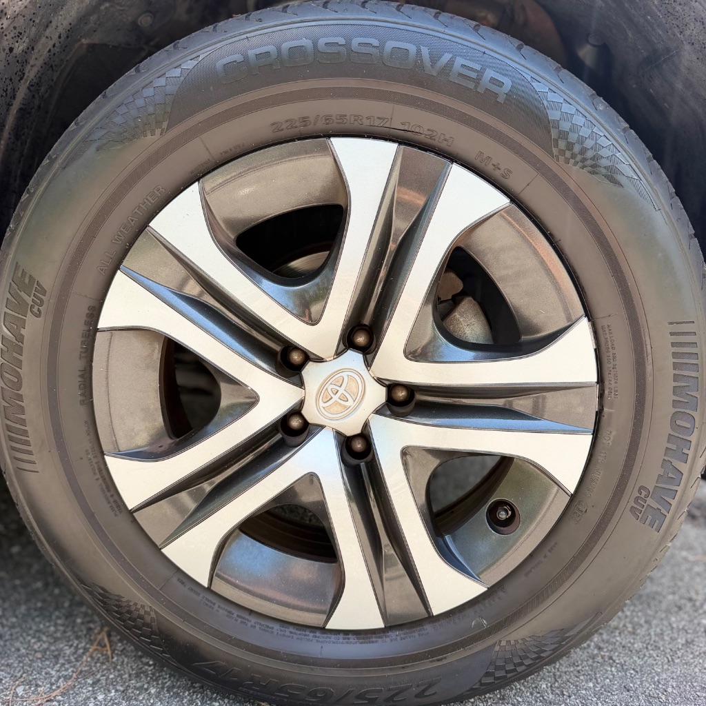 2016 Toyota RAV4 - $8,991