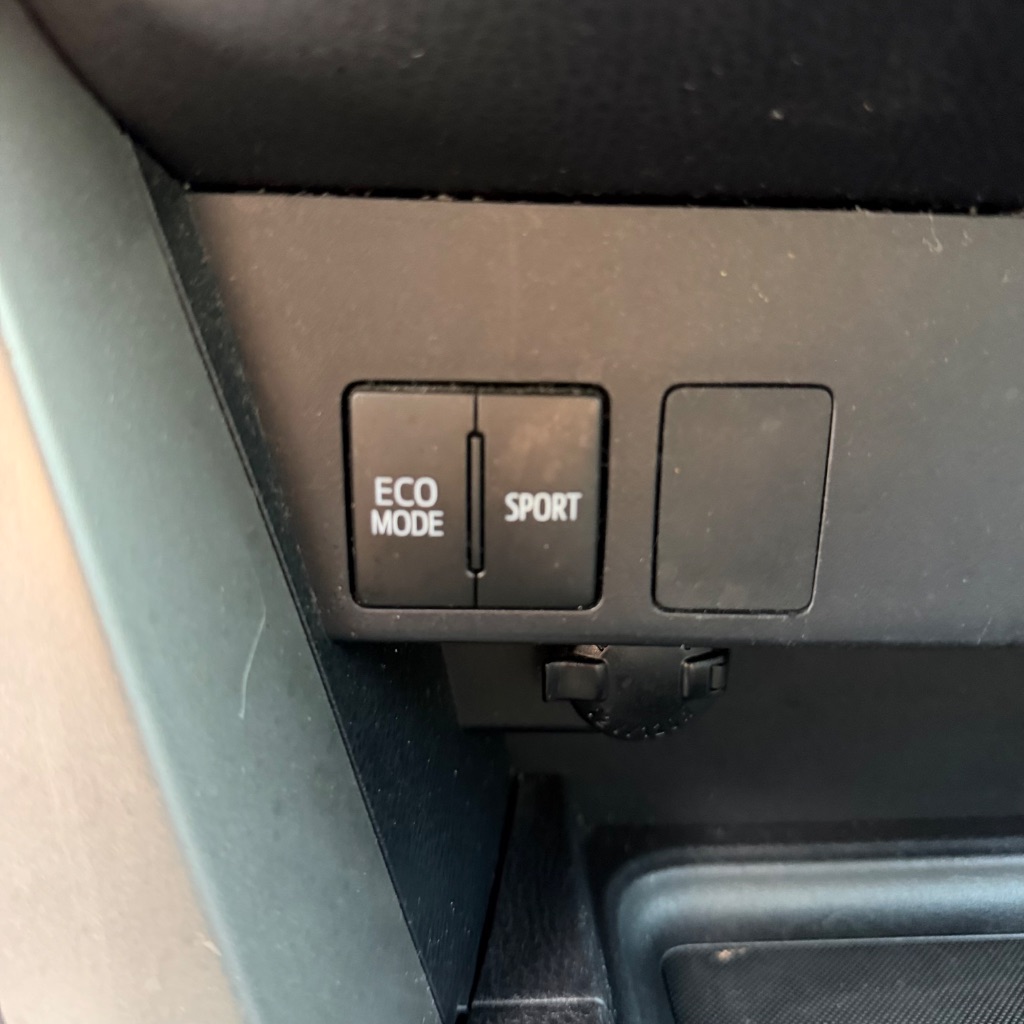 2016 Toyota RAV4 - $8,991